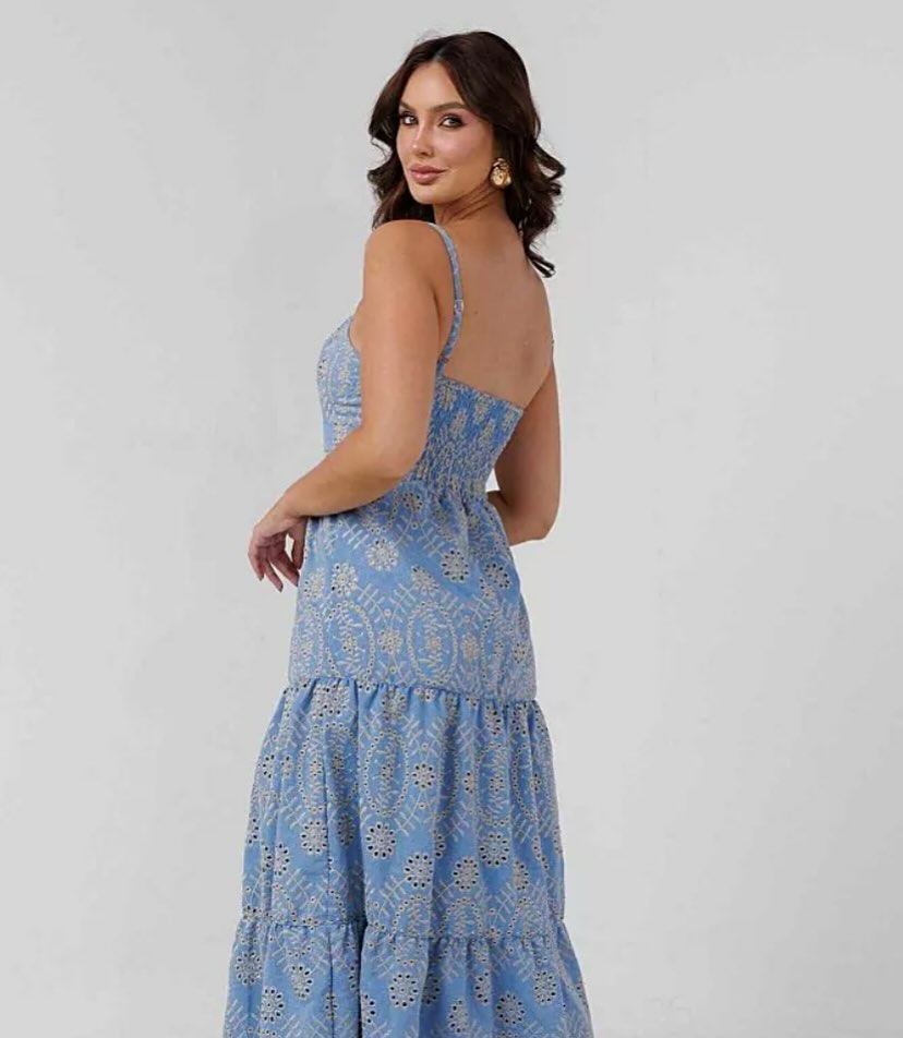 vestido bordado verso