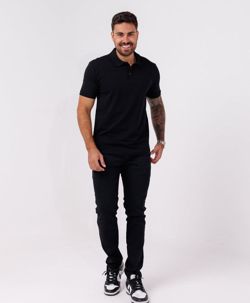 Conjunto polo e jeans frente